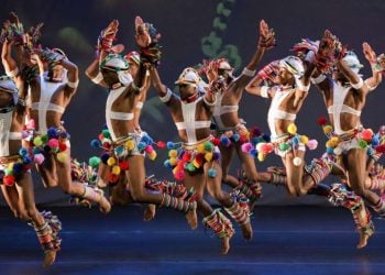 Balé Folclórico da Bahia celebra 37 anos de trajetória em turnê nacional que chega a Goiânia