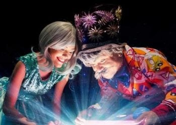 Espetáculo da Cia de Teatro Carlos Moreira une personagens clássicos para show de talentos