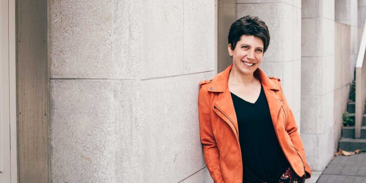 CCUFG recebe apresentação da pianista europeia Isabel Gabbe