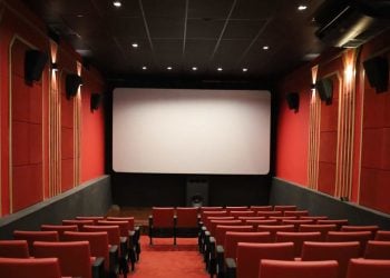 Equipe do Cine Cultura participa de pré-estreia de O Agente Secreto em Recife