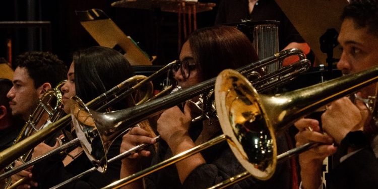 Basileu França recebe o Concerto Cênico “Amor, Morte e as Paixões”