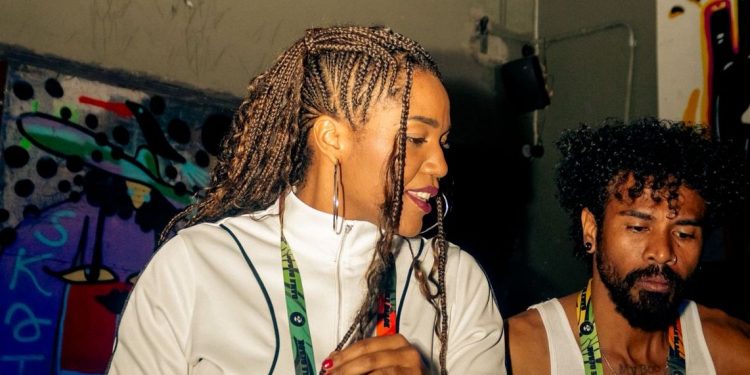 Baile Black abre show de Dudu Nobre na Expofavela Goiás