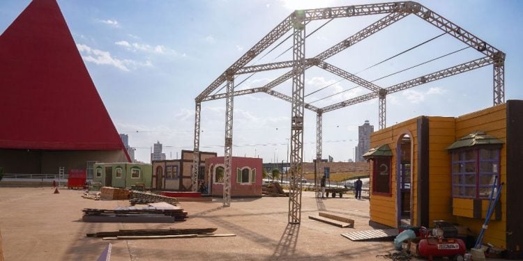 Montagem do Natal do Bem 2025 é iniciada em Goiânia