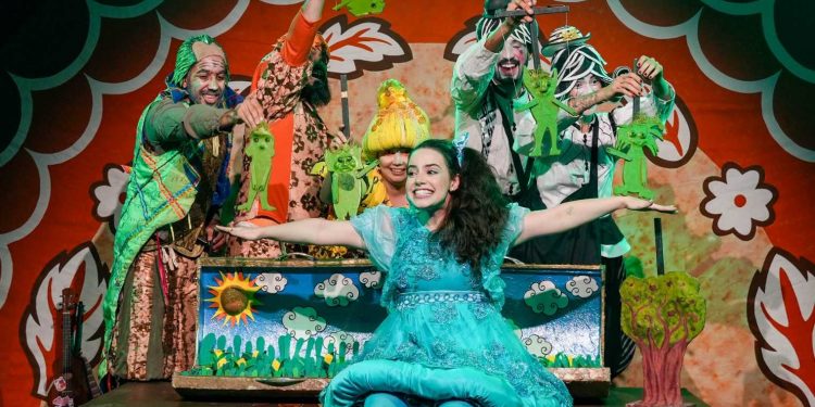 Cia Sala3 faz apresentações gratuitas dos espetáculos “Cora Coralinha” e “Maurice”