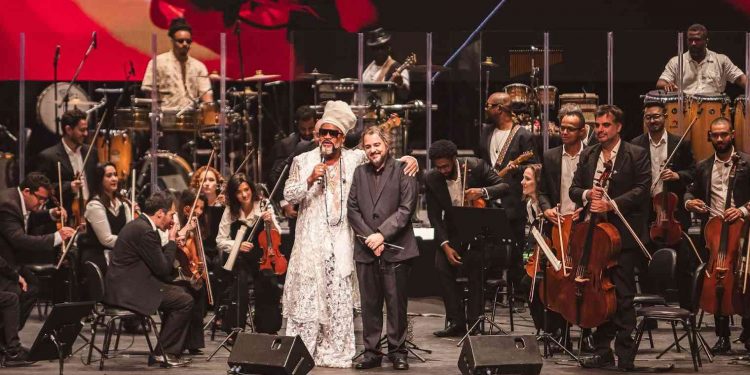 Orquestra Ouro Preto recebe Diogo Nogueira e Carlinhos Brown em show gratuito no Parque Ibirapuera