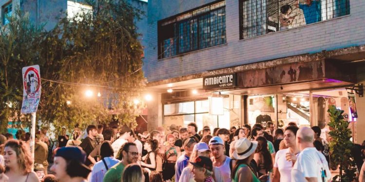 Centrão, em Goiânia, chega à 18ª edição com feira de discos e discotecagens