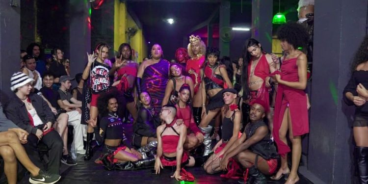 Cia Sala 3 promove baile temático “MidnightBall, uma noite de crime”