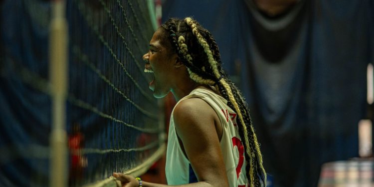 Cineasta goiana Bia Carvalho lança documentário com retrato sobre jovens atletas cubanas