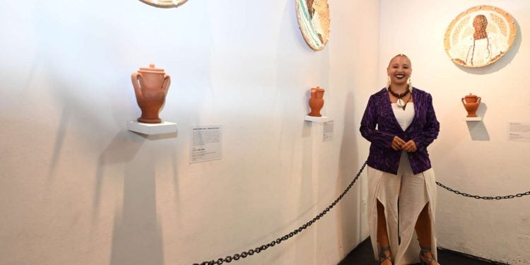 Orum Aiyê Quilombo Cultural apresenta “Iya Agbá - As Matriarcas”, exposição da artista visual Raquel Rocha