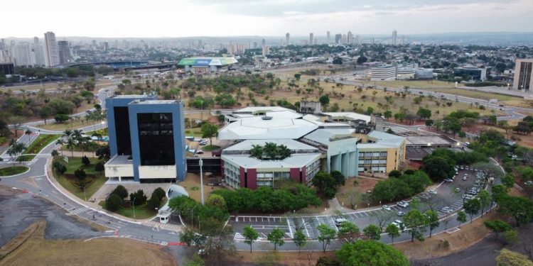 Refis 2025: Prefeitura de Goiânia oferece até 99% de descontos em débitos tributários e não tributários