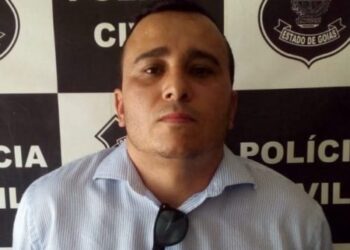 Falso policial: estudante de direito é preso em Jaraguá após tentar enganar autoridades
