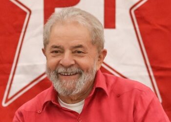 Lula pede ao TSE permissão para gravar propagandas eleitorais na cadeia