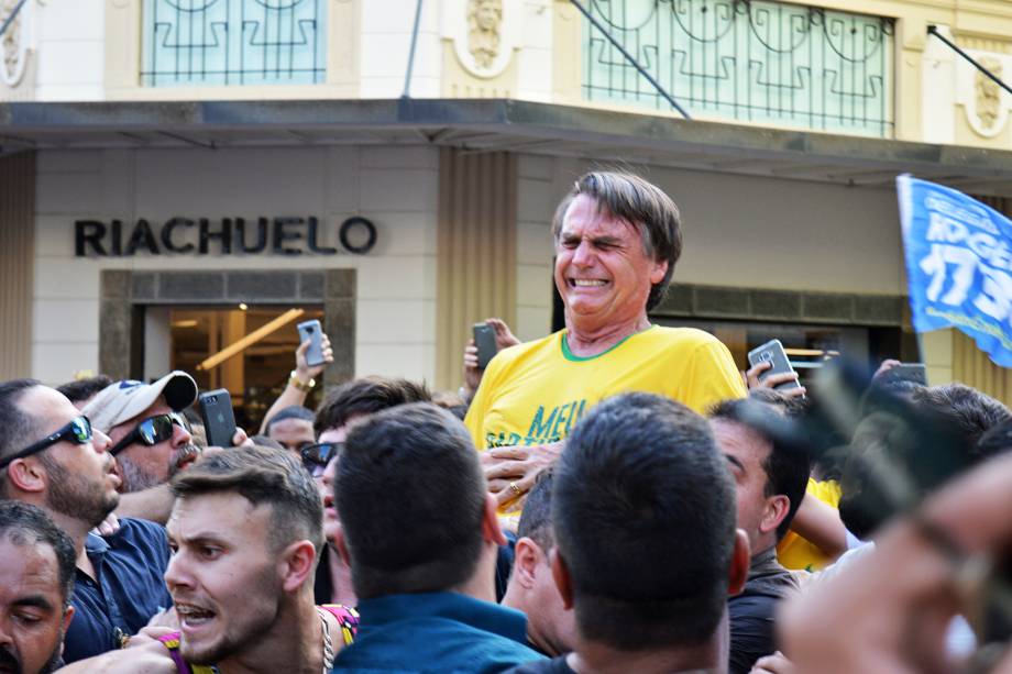 Advogado vai pedir soltura de homem que esfaqueou Bolsonaro