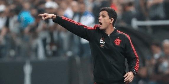 Após nova eliminação, Flamengo demite técnico Maurício Barbieri