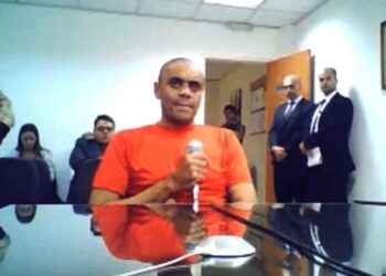 Homem que esfaqueou Bolsonaro tinha sido registrado na Câmara por engano; investigação é arquivada