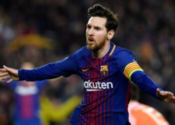 Messi marca 3 e Barça goleia em estreia na Liga dos Campeões; Inter vence