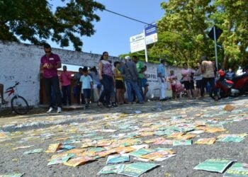 Comurg recolhe 25 toneladas de material de campanha em Goiânia