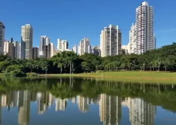 Goiânia comemora 85 anos com tradicional desfile cívico-militar, atividades de lazer e show nas águas