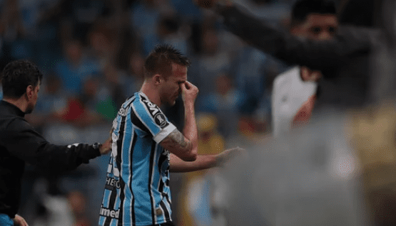 Grêmio perde em casa e vê River se classificar para a final da Libertadores da América