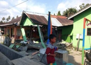 Número de mortes por terremoto e tsunami na Indonésia chega a 844