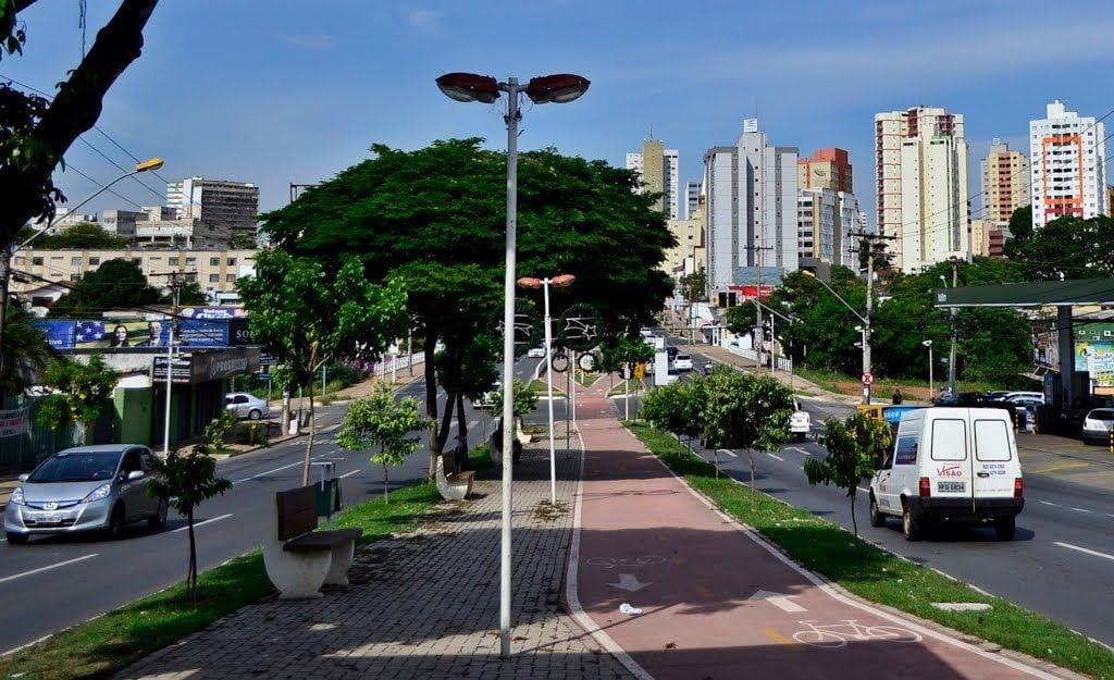 Um passeio pelas mais bonitas ruas de Goiânia