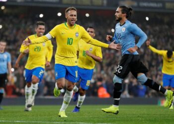 Com gol de pênalti de Neymar, Brasil ganha do Uruguai por 1 a 0 em Londres