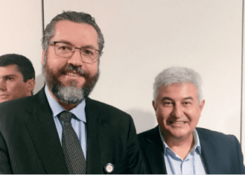 'Farei plano de trabalho com futuro ministro Marcos Pontes', diz Ernesto Araújo