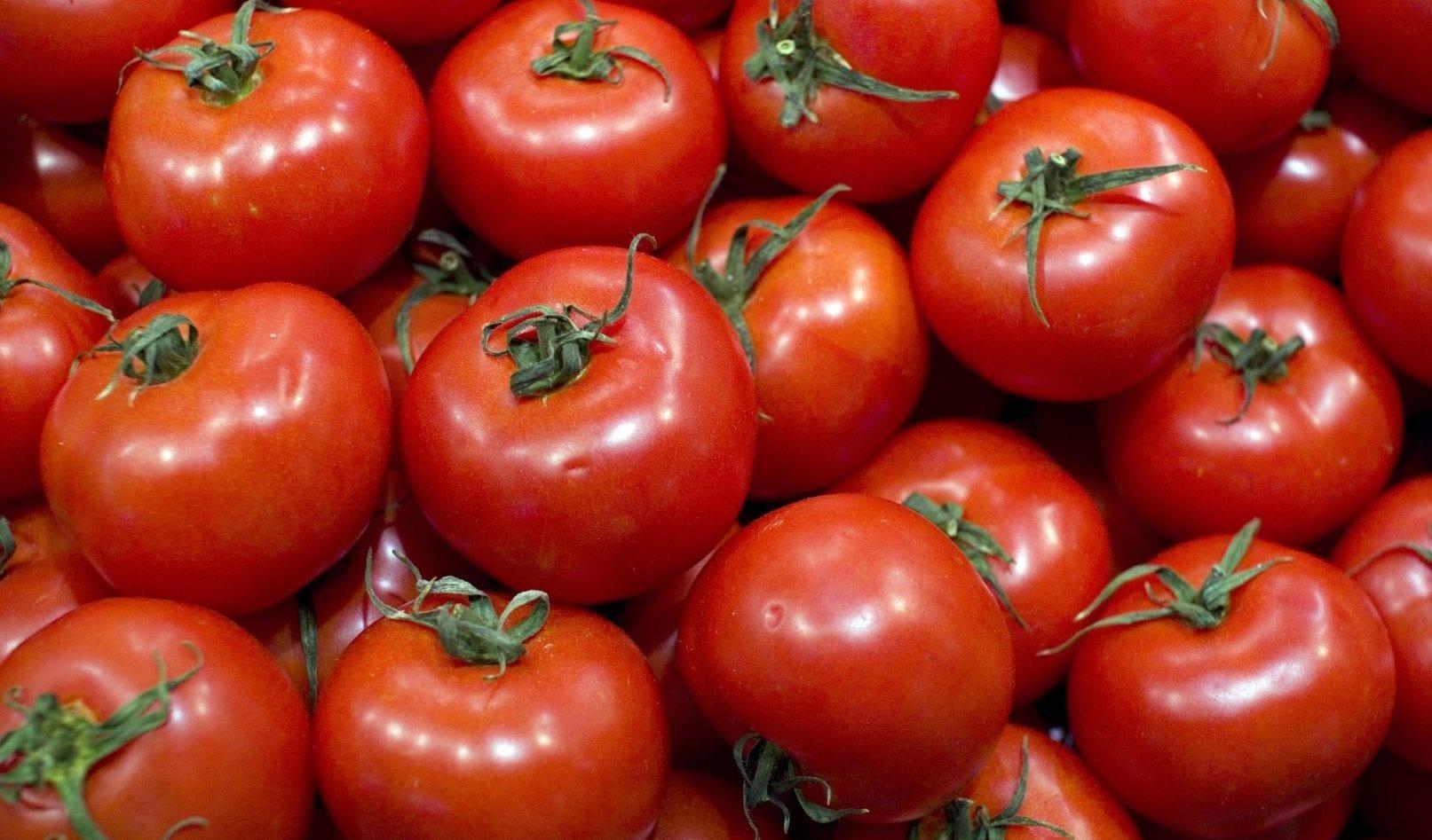 Frutas e legumes ficam mais caros; tomate apresenta aumento de 21,99%