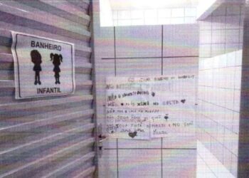 "Não ofende o direito à intimidade", diz escola denunciada por banheiro infantil unissex