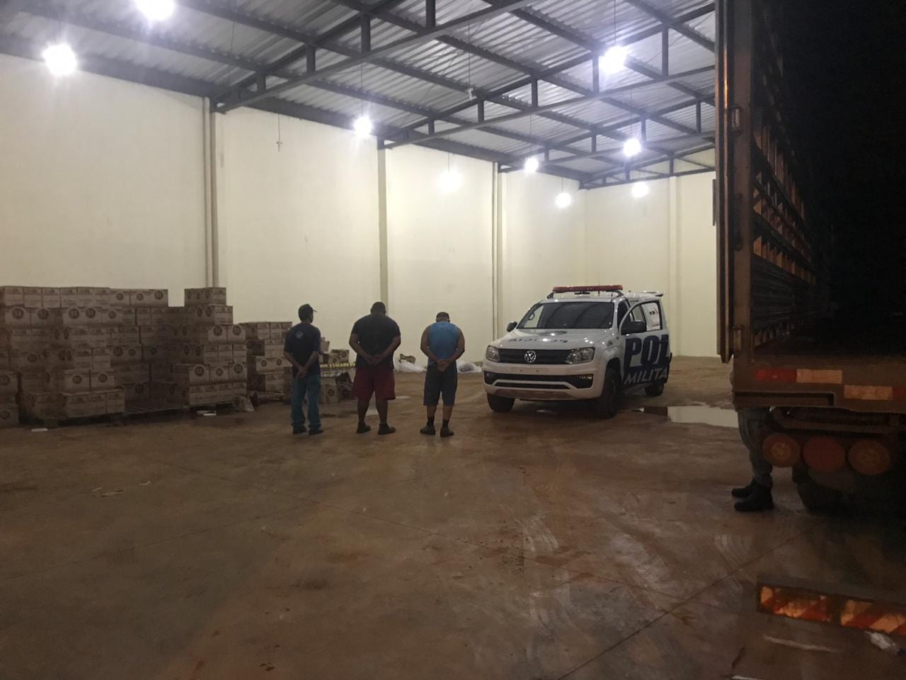 Polícia recupera carga roubada de cachaça avaliada em R$ 300 mil reais, em Goiânia