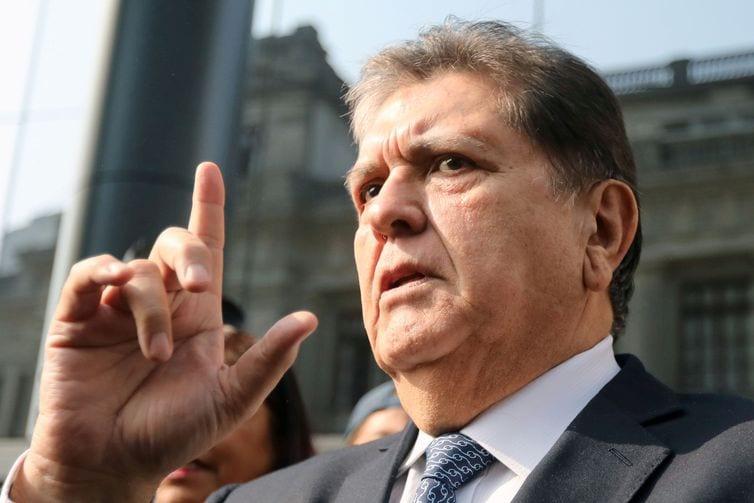 Uruguai pretende dar asilo a ex-presidente do Peru acusado de corrupção