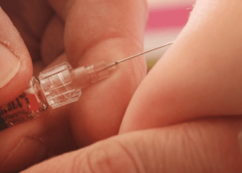 Vacina da febre amarela tem contraindicações e exige precauções
