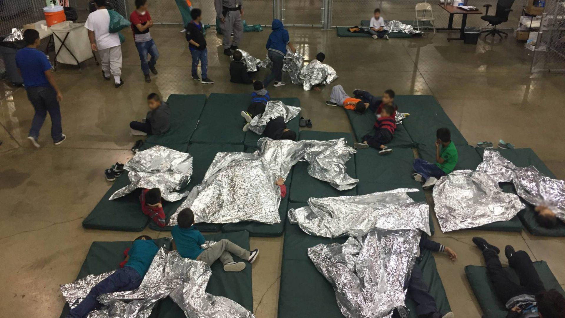 81 crianças imigrantes foram separadas dos pais nos EUA após decisão judicial