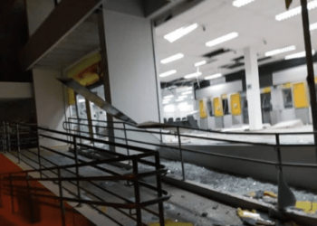 Bandidos explodem caixa eletrônico em agência bancária de Morrinhos