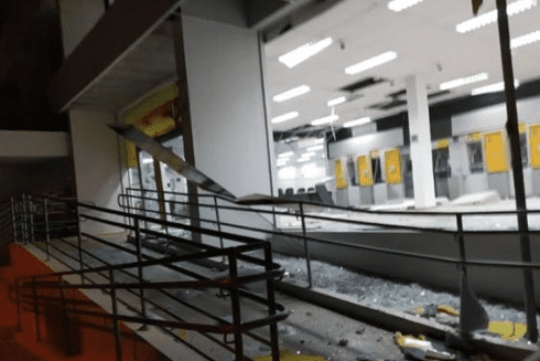 Bandidos explodem caixa eletrônico em agência bancária de Morrinhos