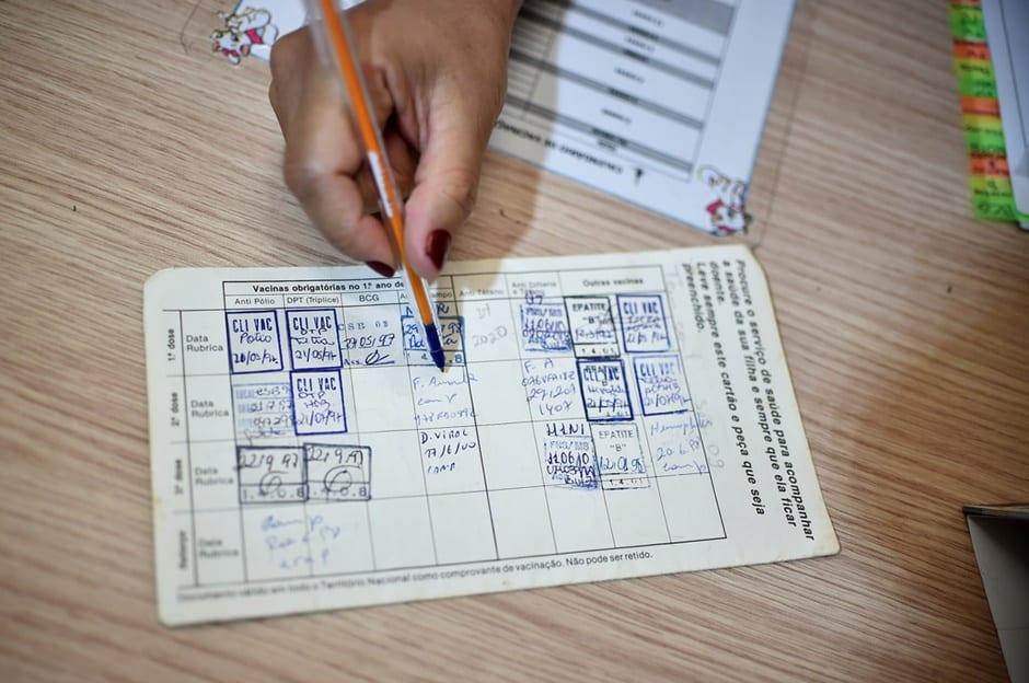 Cartão de vacinação da criança passa a ser obrigatório para matrícula nas escolas municipais de Goiânia