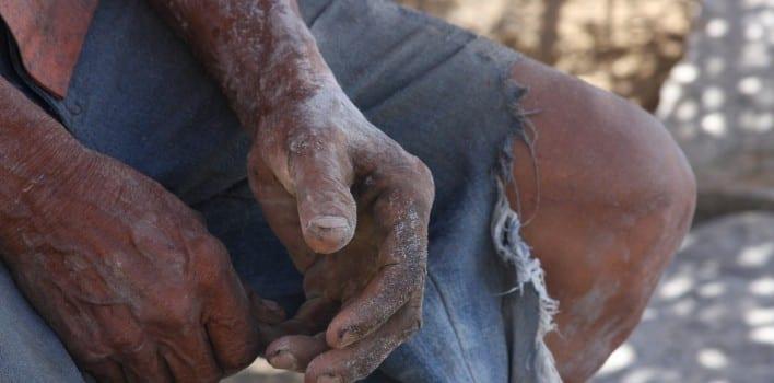 Carvoeiro que trabalhava em situação de escravidão vai ser indenizado em R$ 400 mil, em Goiás