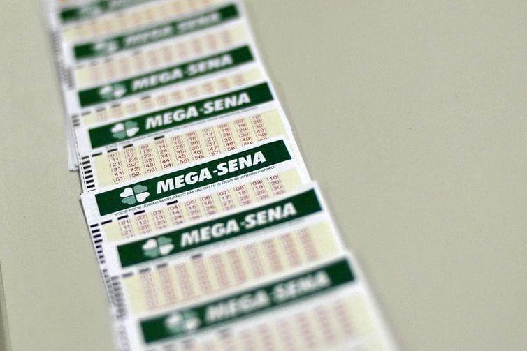 Mega-Sena sorteia hoje prêmio de R$ 50 milhões