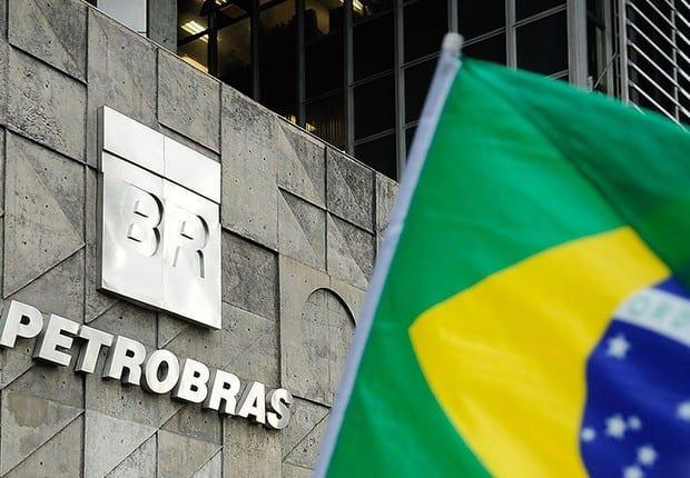 Petrobras mantém preço médio da gasolina nas refinarias em R$ 1,6202 nesta quinta