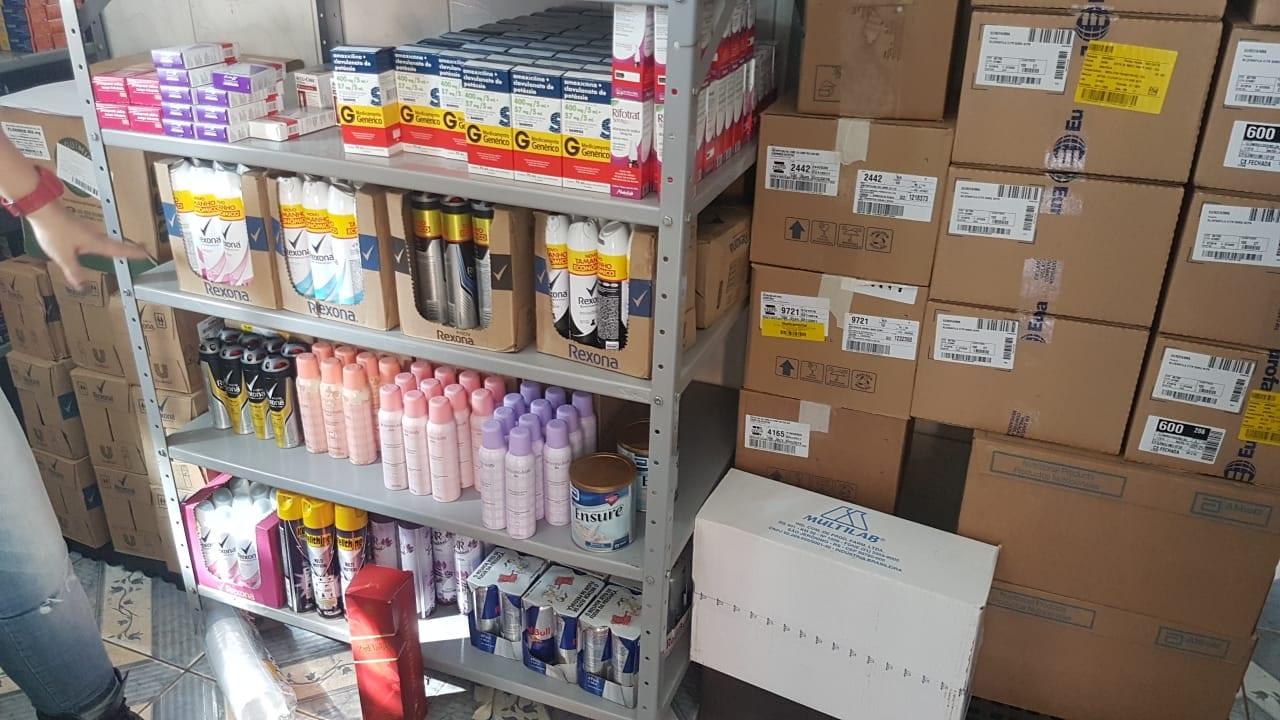 Polícia apreende mais de três toneladas de medicamentos vencidos que eram comercializados, em Goiás