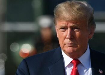 'Se democratas votarem contra o muro, paralisação durará muito tempo', diz Trump