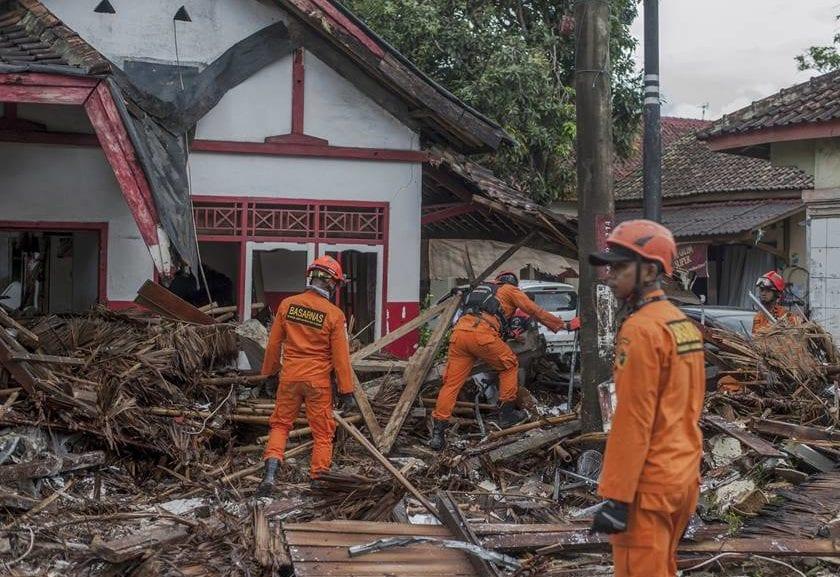 Tsunami deixou 22 mil sem casa na Indonésia