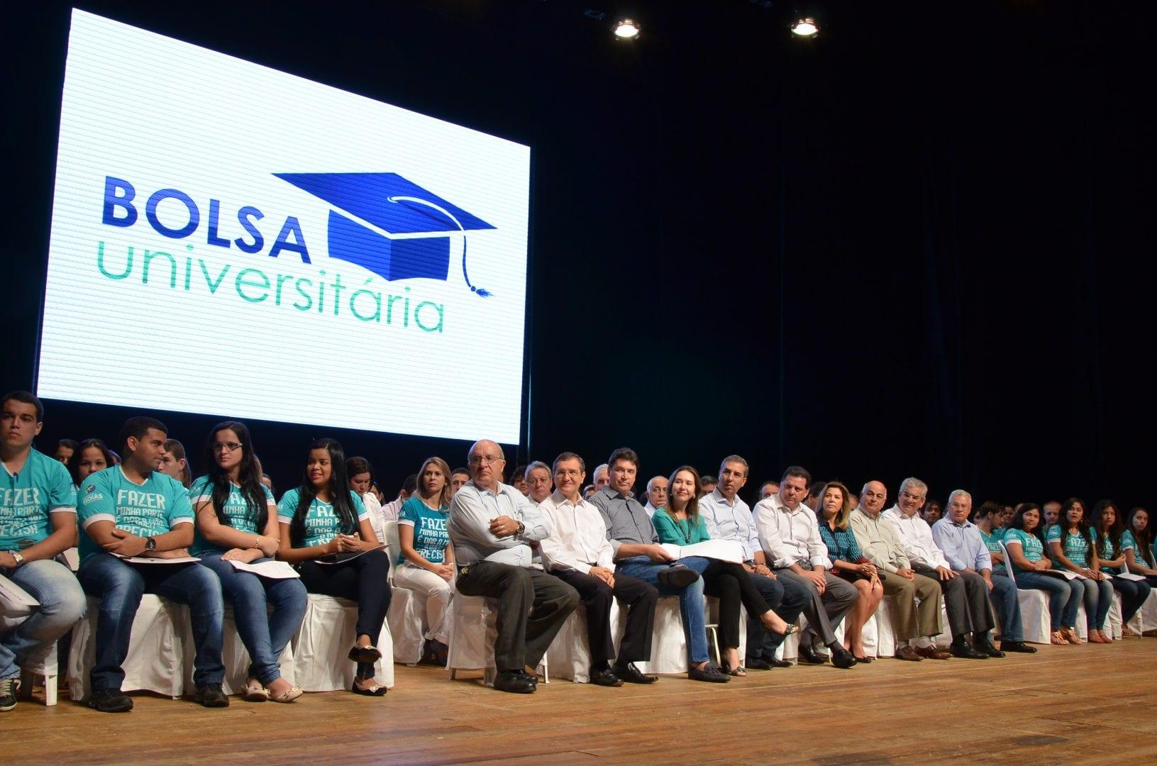 Com repasse do Estado atrasado, faculdades em Goiás não renovam Bolsa Universitária