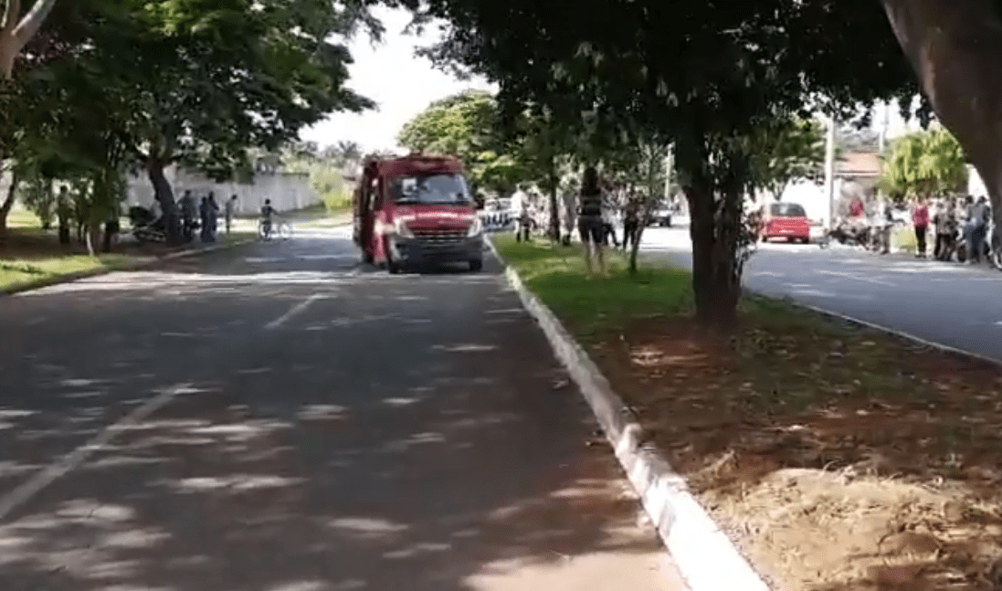 Motociclista foge após atropelar e matar idosa de 70 anos, no Novo Horizonte, em Goiânia