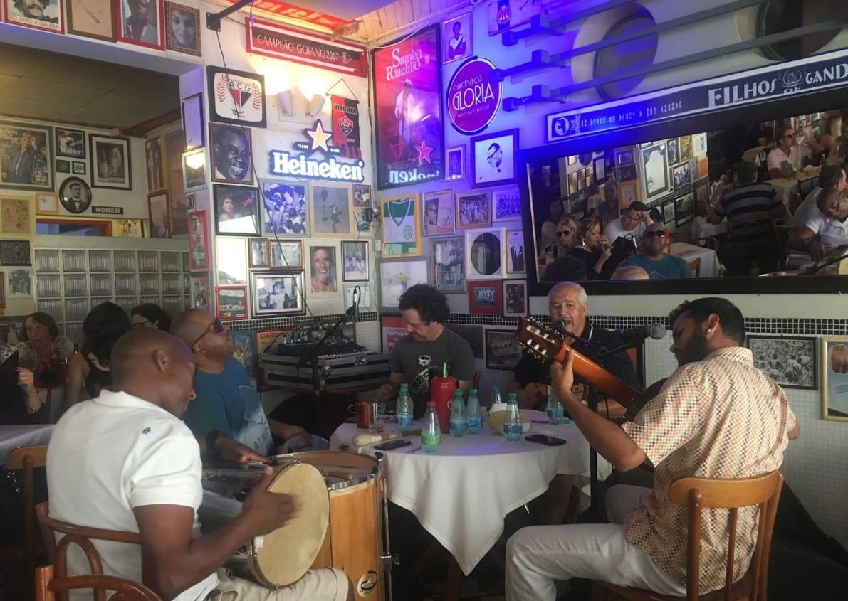 Música ao vivo em Goiânia: melhores bares e restaurantes para curtir
