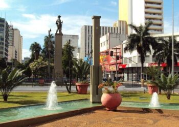 Praça do Bandeirante: conheça a história guardada pelo lugar