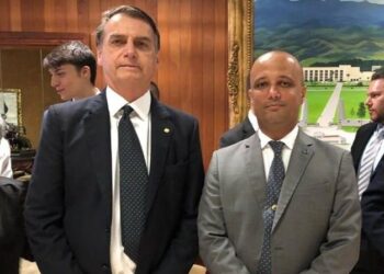 Quem é Major Vitor Hugo, deputado de Goiás confirmado por Bolsonaro como líder do Governo