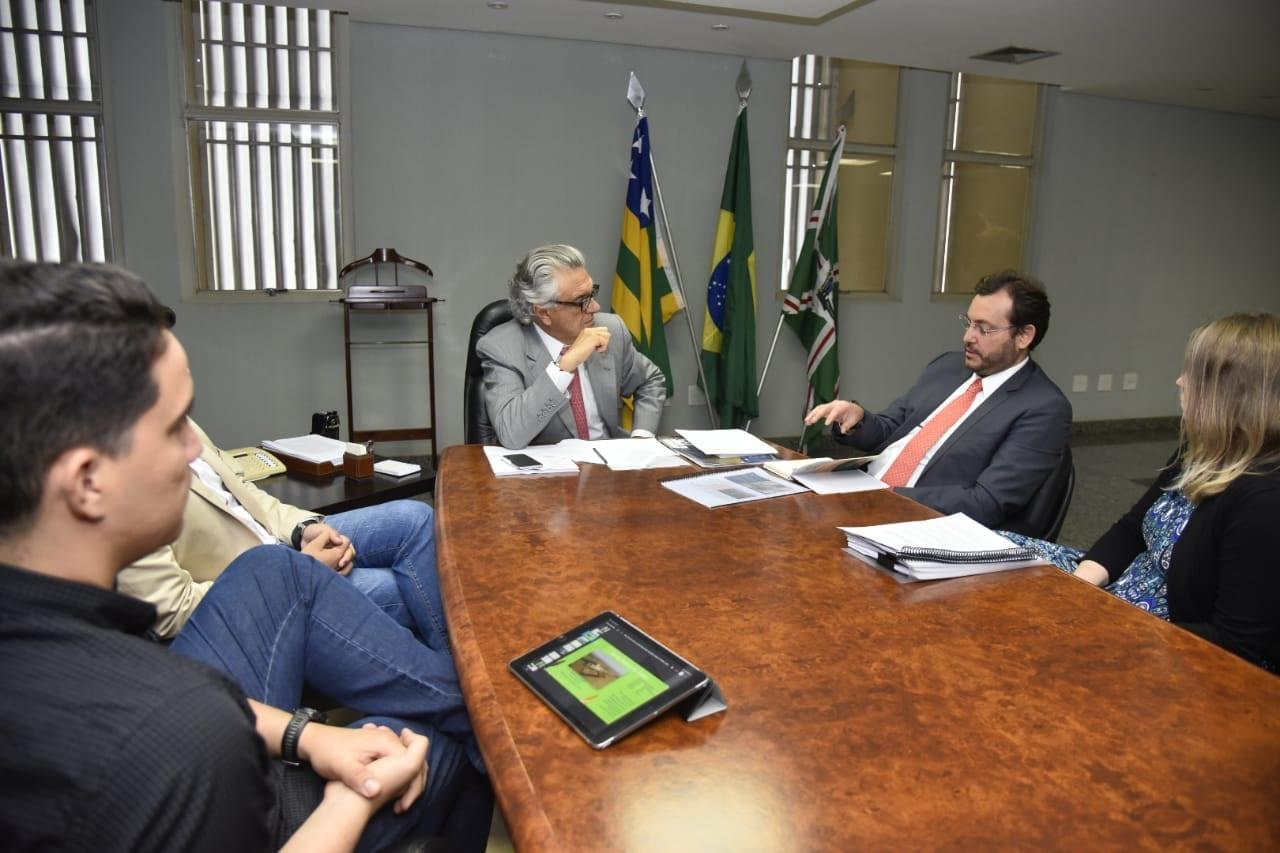 Bayer pede que Governo de Goiás intervenha na Enel para melhorar serviços