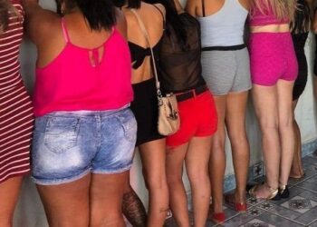 Dupla é presa após roubar e filmar garotas de programa nuas, em Goiânia