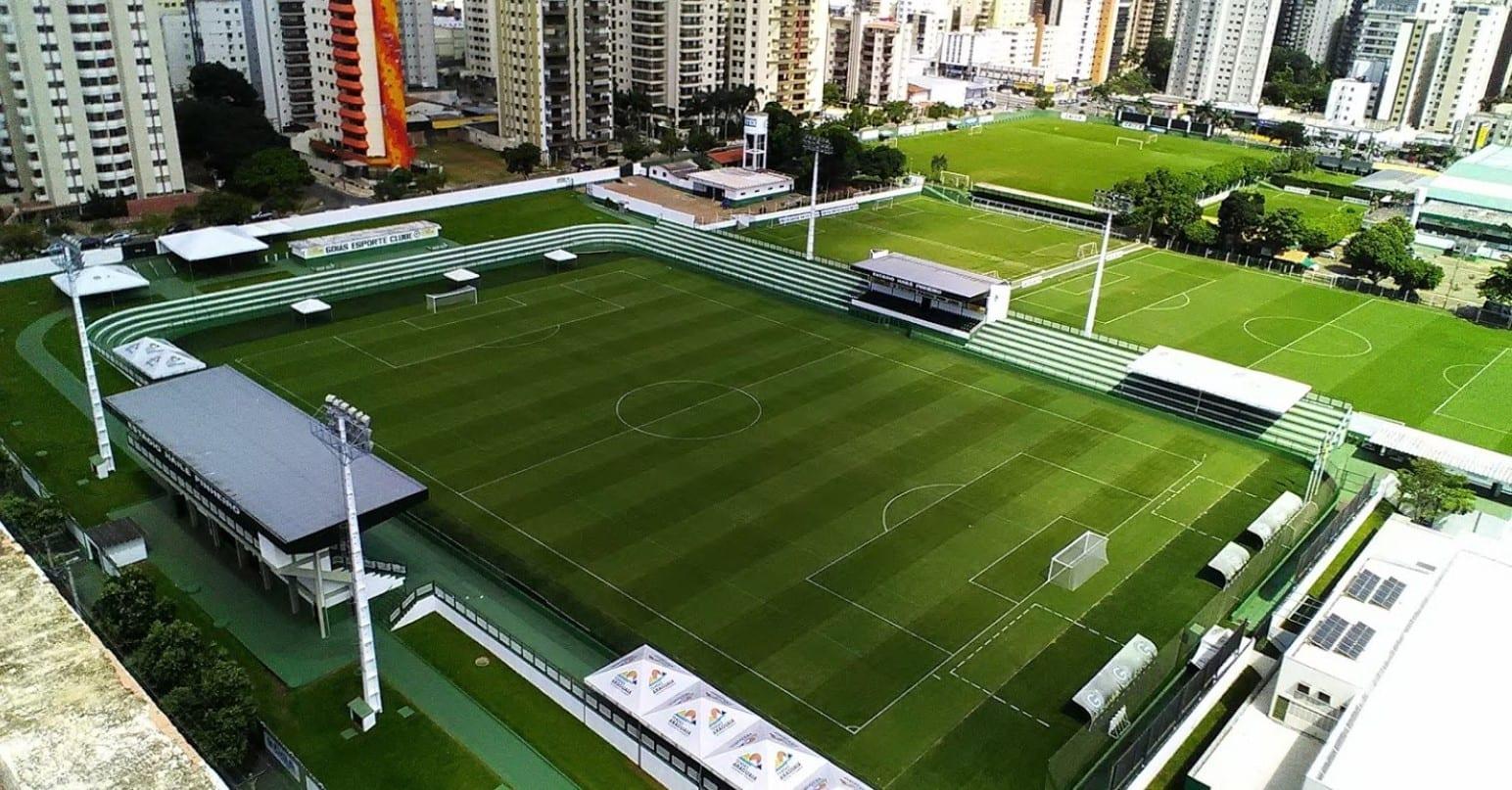 estádio em Goiânia / futebol